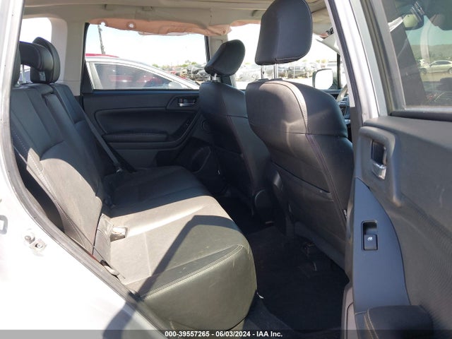Subaru Forester 2.5i Touring 2015 JF2SJAUC1FH451577 Image 8