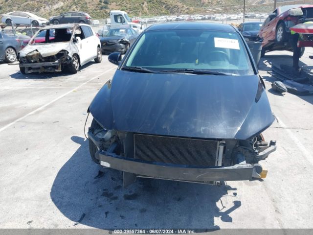 5NPD74LF2JH216120 Hyundai ELANTRA SE