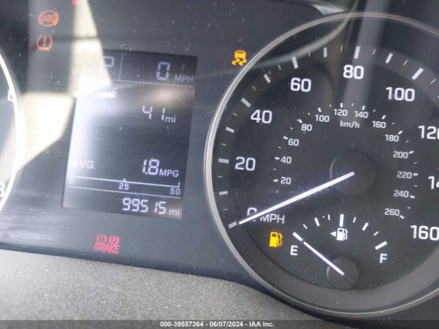 5NPD74LF2JH216120 Hyundai ELANTRA SE