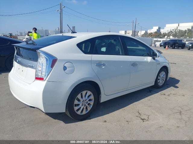 Toyota Prius Plug-in Base (cvt) 2015 JTDKN3DP4F3071535 Image 4