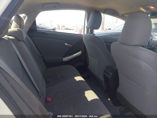 Toyota Prius Plug-in Base (cvt) 2015 JTDKN3DP4F3071535 Image 8