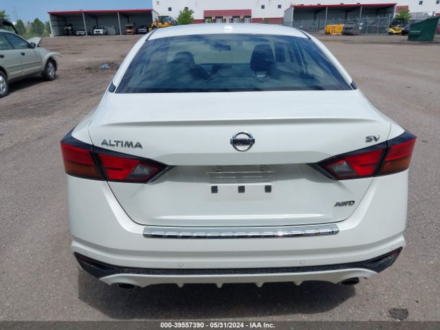 1N4BL4DW9NN345579 Nissan Altima Sv Intelligent Awd