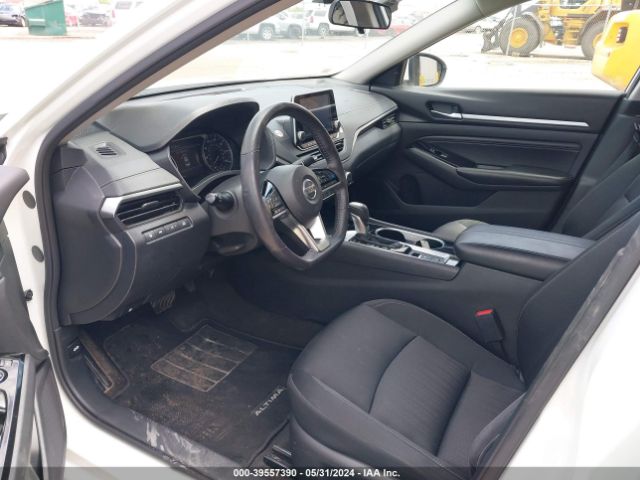 1N4BL4DW9NN345579 Nissan Altima Sv Intelligent Awd