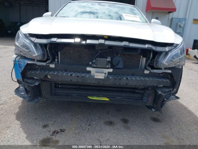 1N4BL4DW9NN345579 Nissan Altima Sv Intelligent Awd