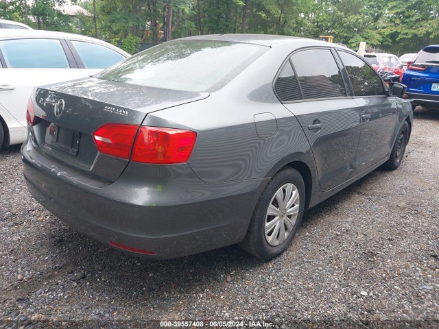 3VW2K7AJ5EM421457 Volkswagen Jetta 2.0l S