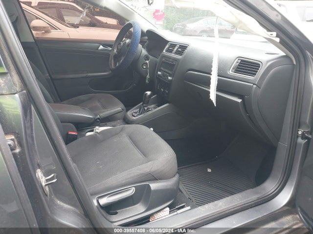 3VW2K7AJ5EM421457 Volkswagen Jetta 2.0l S