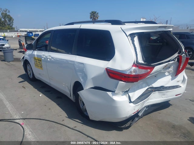 Toyota Sienna Le 8 Passenger 2015 5TDKK3DC5FS615481 Image 3