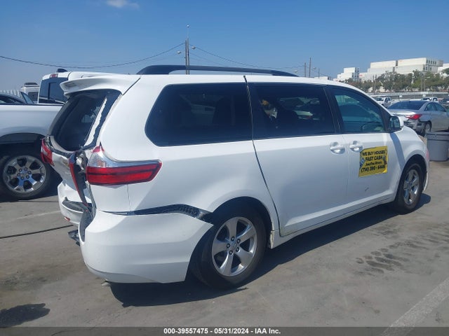 Toyota Sienna Le 8 Passenger 2015 5TDKK3DC5FS615481 Image 4