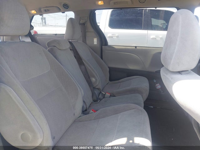 Toyota Sienna Le 8 Passenger 2015 5TDKK3DC5FS615481 Image 8