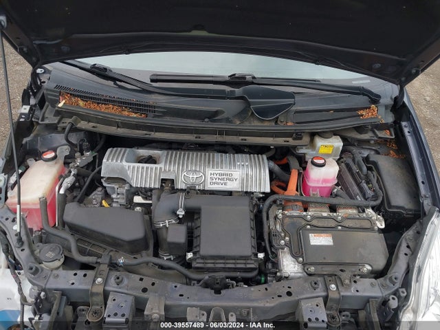 Toyota Prius Two 2015 JTDKN3DU2F0470175 Image 10