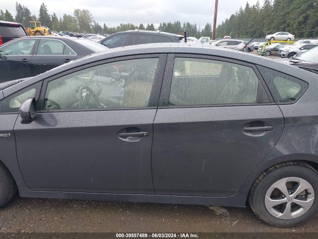 Toyota Prius Two 2015 JTDKN3DU2F0470175 Image 15