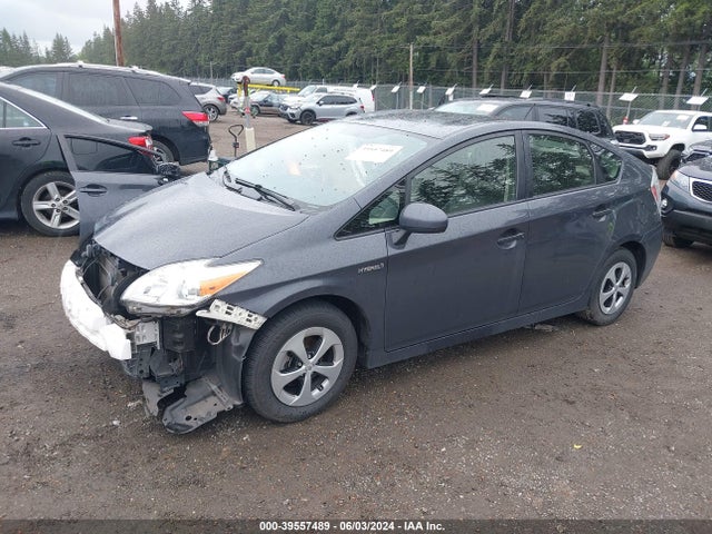 Toyota Prius Two 2015 JTDKN3DU2F0470175 Image 2