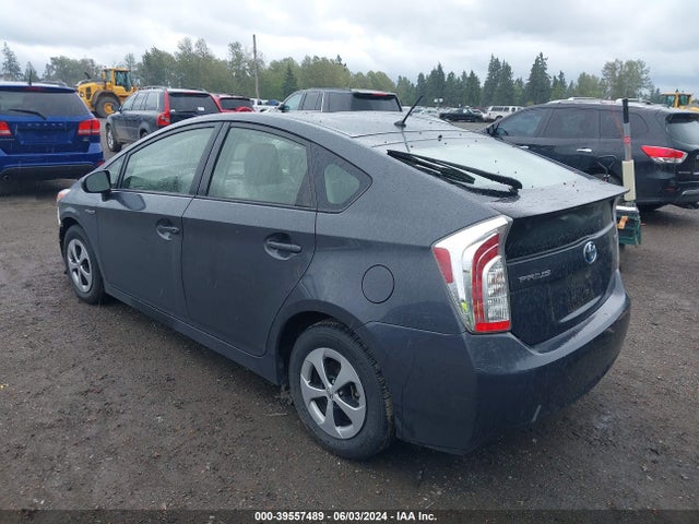Toyota Prius Two 2015 JTDKN3DU2F0470175 Image 3