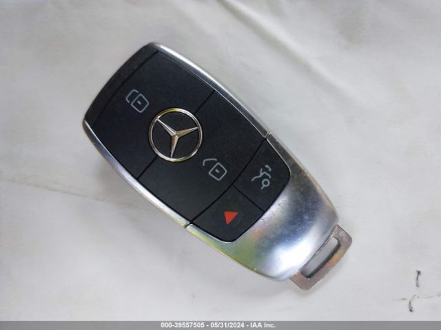 W1N0G8DB4NV328594 Mercedes-Benz Glc 300 Suv