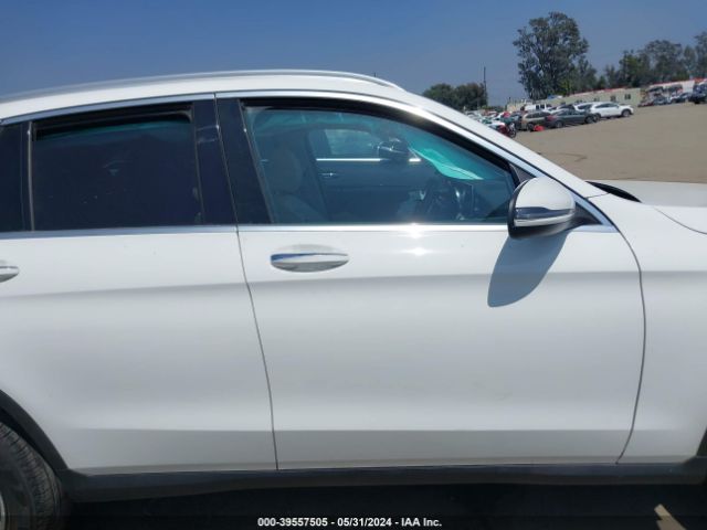 W1N0G8DB4NV328594 Mercedes-Benz Glc 300 Suv