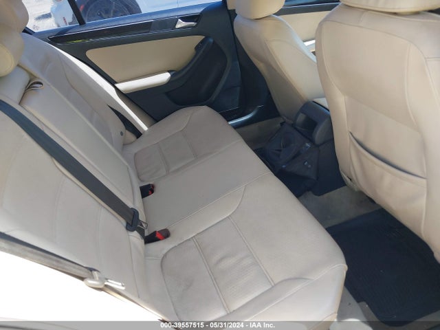 3VWL07AJ9GM223476 Volkswagen Jetta 1.8t Sel