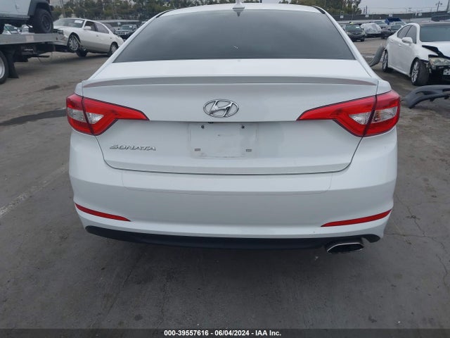 Hyundai SONATA SE 2016 5NPE24AF5GH260868 Image 16