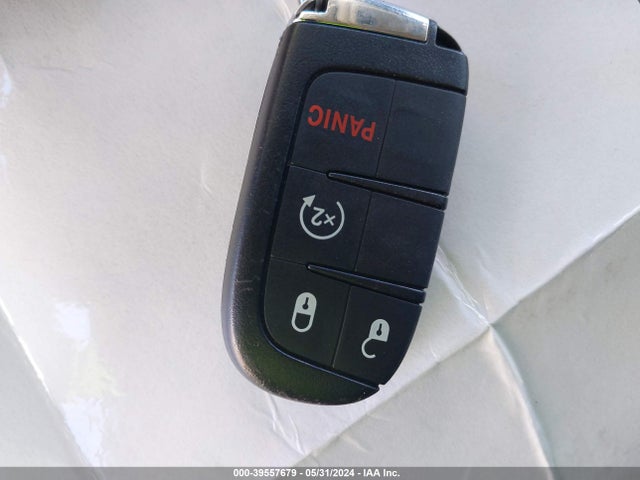 3C4NJCBB0JT408568 Jeep Compass Latitude Fwd