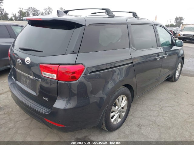 KIA SEDONA LX 2017 KNDMB5C15H6343781 Image 4