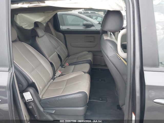 KIA SEDONA LX 2017 KNDMB5C15H6343781 Image 8