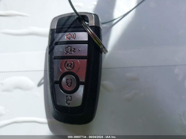 3FA6P0CDXKR260080 Ford FUSION SEL