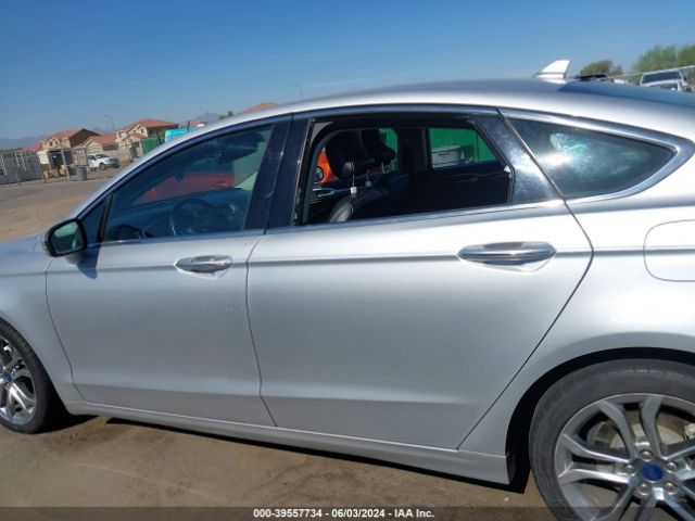 3FA6P0CDXKR260080 Ford FUSION SEL