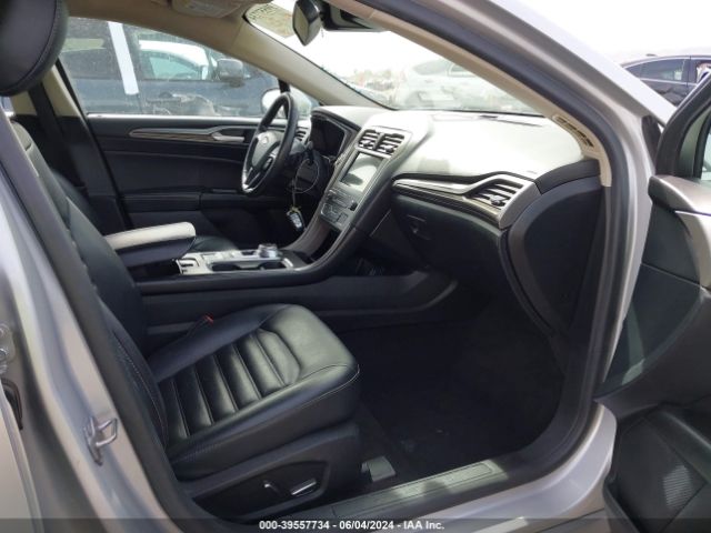 3FA6P0CDXKR260080 Ford FUSION SEL