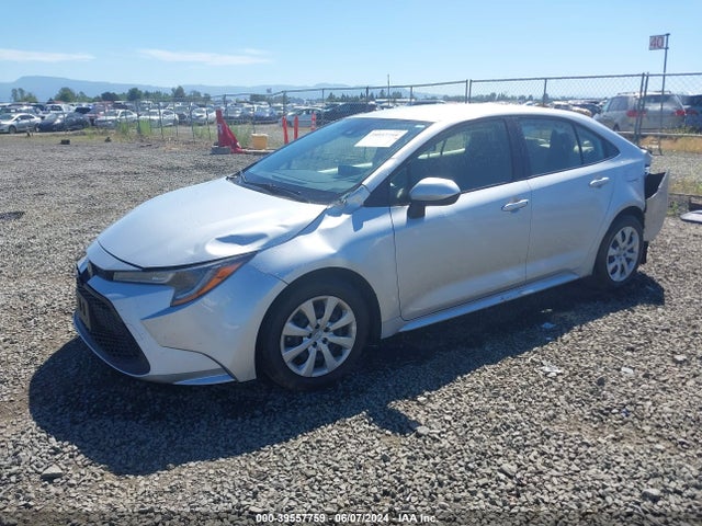 Toyota COROLLA LE 2021 JTDEPMAEXMJ154881 Image 2