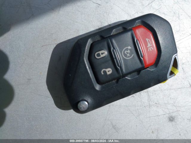 1C6HJTAG4LL212326 Jeep Gladiator Sport S 4x4