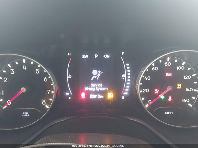 3C4NJCBB8JT466489 Jeep Compass Latitude Fwd