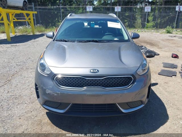 KNDCB3LC0J5202940 KIA NIRO LX