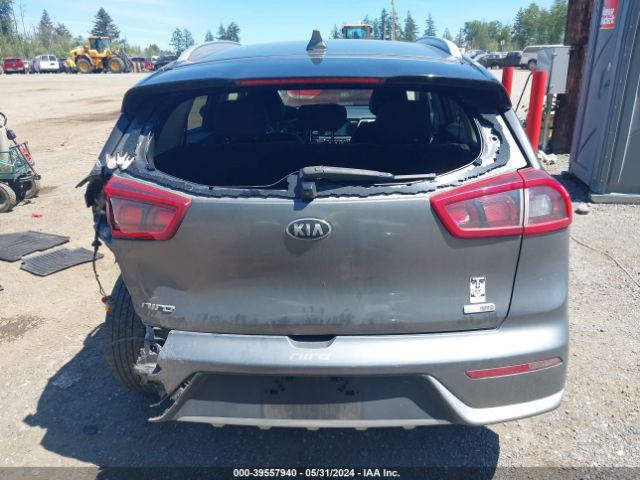 KNDCB3LC0J5202940 KIA NIRO LX