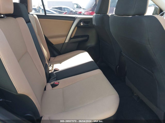 Toyota Rav4 Xle 2017 2T3WFREV4HW377410 Image 8