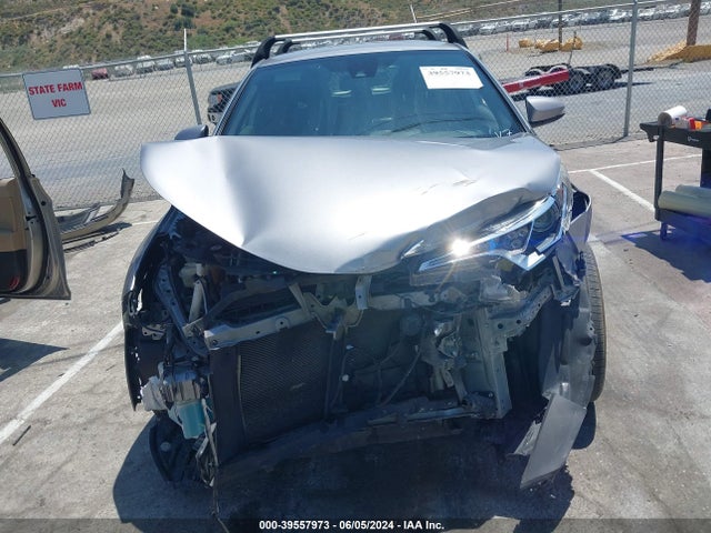 Toyota C-HR LE 2019 JTNKHMBX5K1024127 Image 12