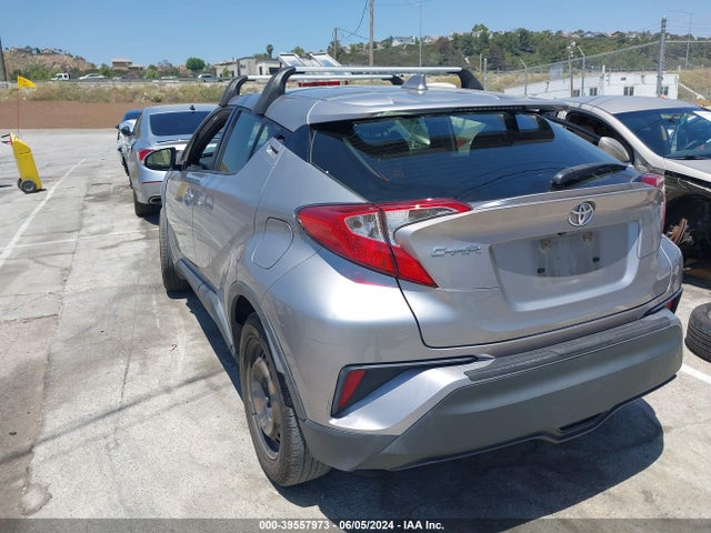 Toyota C-HR LE 2019 JTNKHMBX5K1024127 Image 3