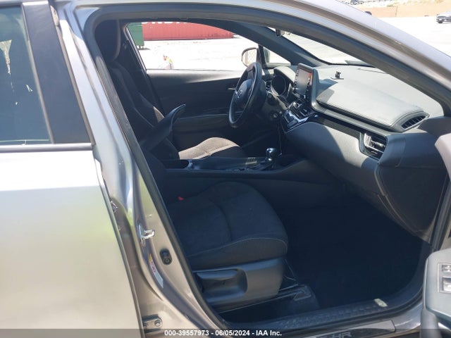 Toyota C-HR LE 2019 JTNKHMBX5K1024127 Image 5