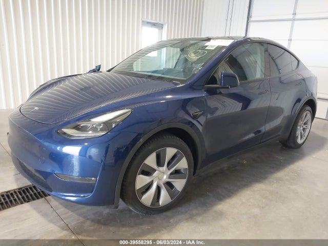2024 TESLA MODEL Y 7SAYGDEEXRA244425 Photo 1