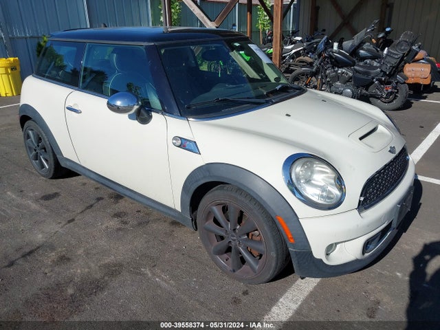 2011 MINI COOPER S WMWSV3C52BTY13969 Photo 0