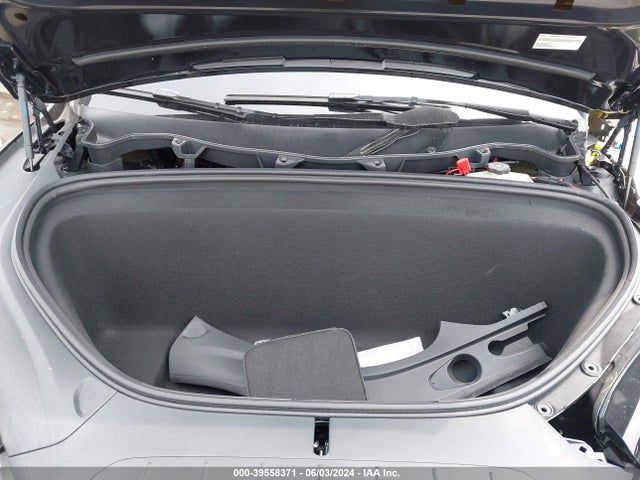2024 TESLA MODEL X 7SAXCDE51RF444605 Photo 9
