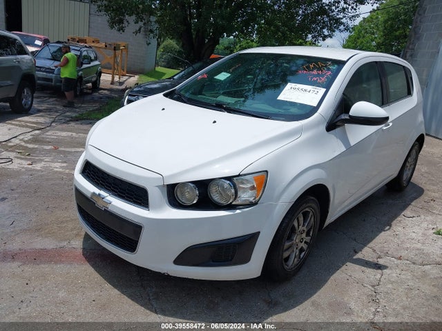Chevrolet Sonic Lt Auto 2014 1G1JC6SH1E4220869 Image 2