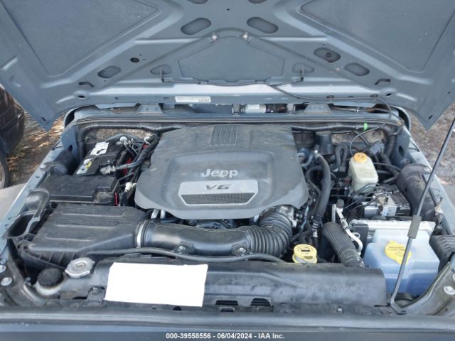 1C4BJWDG4EL252906 Jeep Wrangler Unlimited Sport