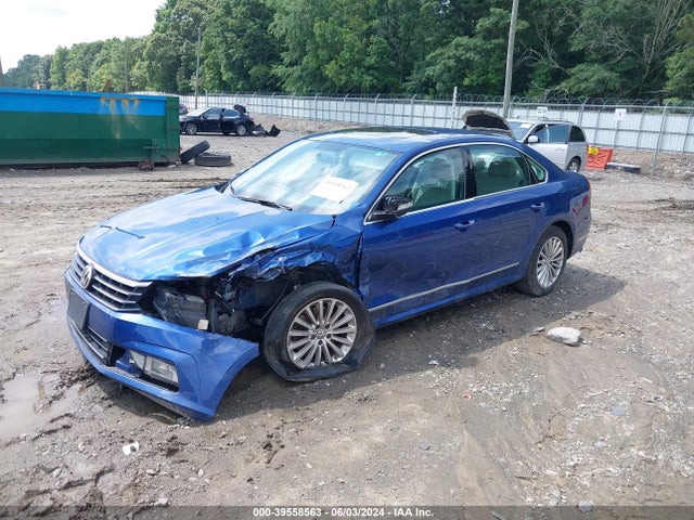 1VWBT7A33HC012135 Volkswagen Passat 1.8t Se