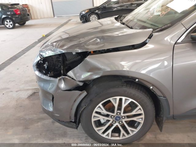 1FMCU0CZ3NUB29468 Ford Escape Sel Hybrid