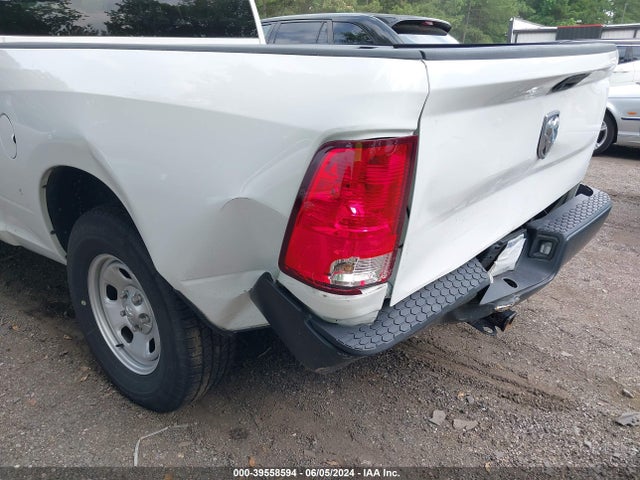 1C6RR6FG3NS186284 RAM 1500 Classic Tradesman Quad Cab 4x2 6'4 Box