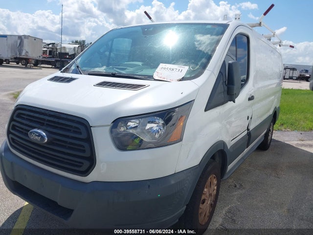 Ford Transit-150 2018 1FTYE1YM1JKA34214 Image 2