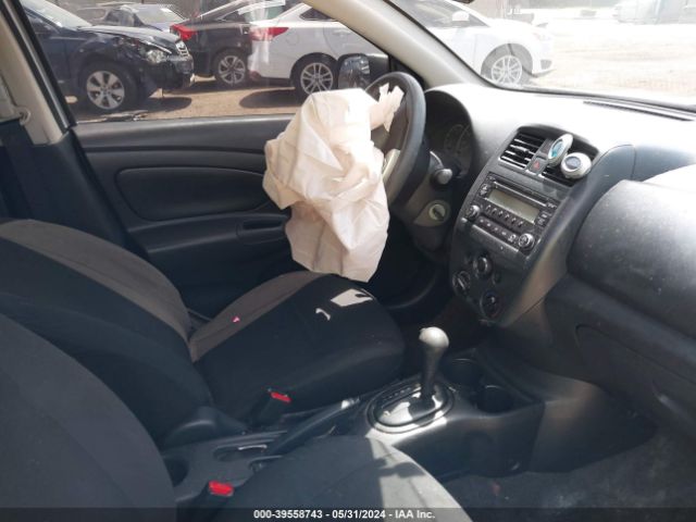 3N1CN7AP5FL850546 Nissan Versa 1.6 S
