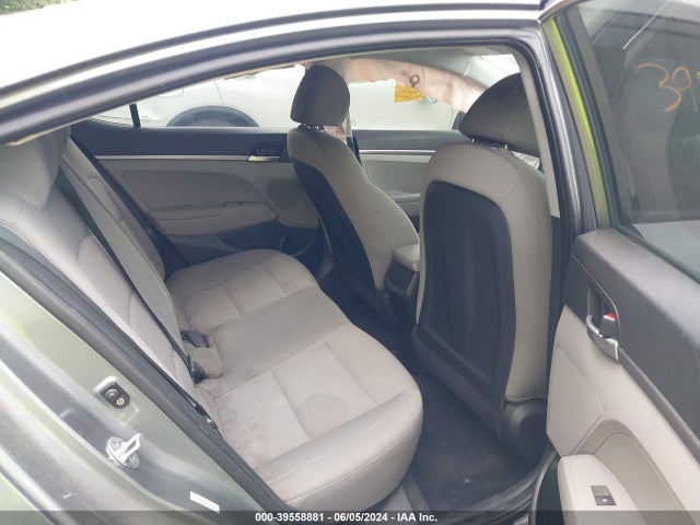 Hyundai ELANTRA SE 2019 KMHD74LF2KU811536 Image 8