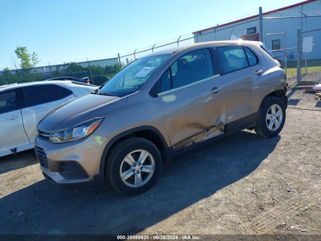 Chevrolet TRAX LS 2018 3GNCJNSB2JL298634 Image 2