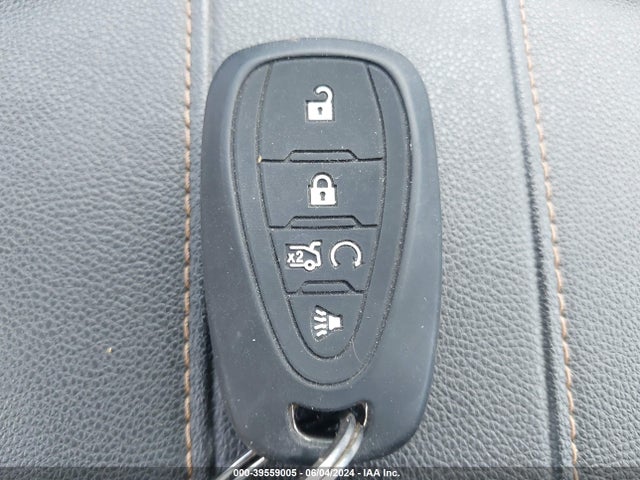 Chevrolet Traverse Ls 2018 1GNERFKW9JJ244944 Image 11