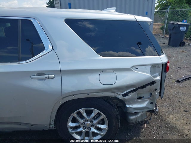 Chevrolet Traverse Ls 2018 1GNERFKW9JJ244944 Image 6
